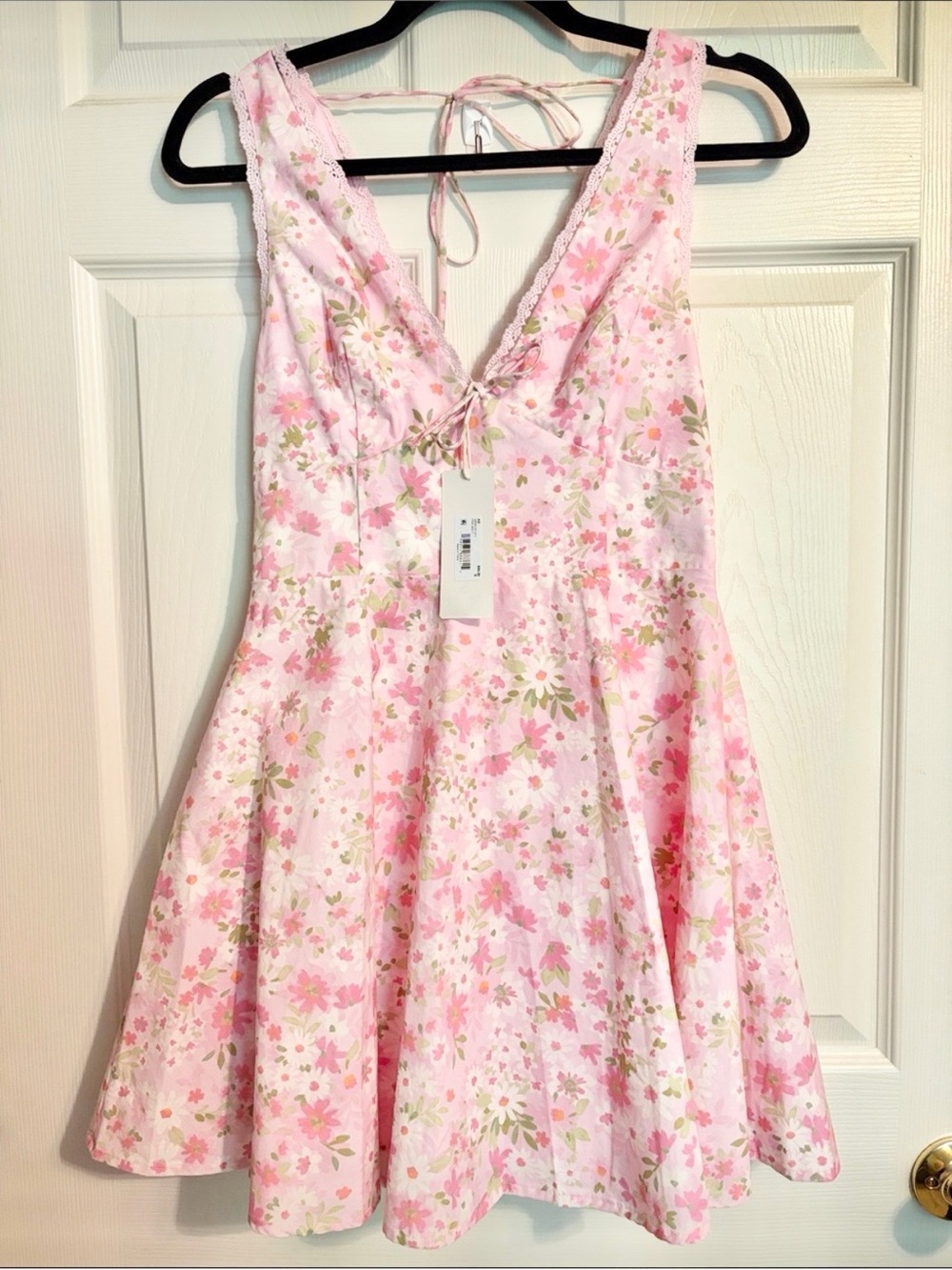 Altar’d State floral v neck floral dress size small